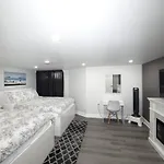 Serene Niagara Guest House